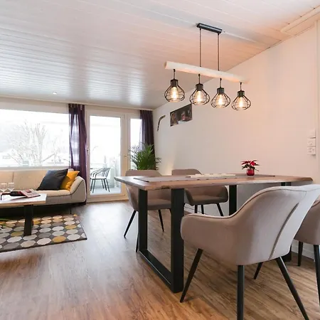 Spirit - Balkon - Bergsicht - Parkplatz * Engelberg